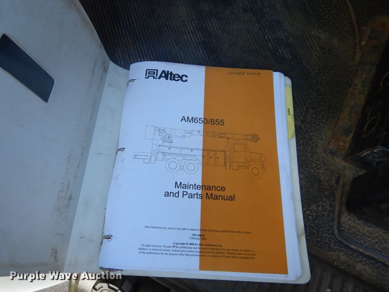 image for item GW9784 2008 International 4300 bucket truck