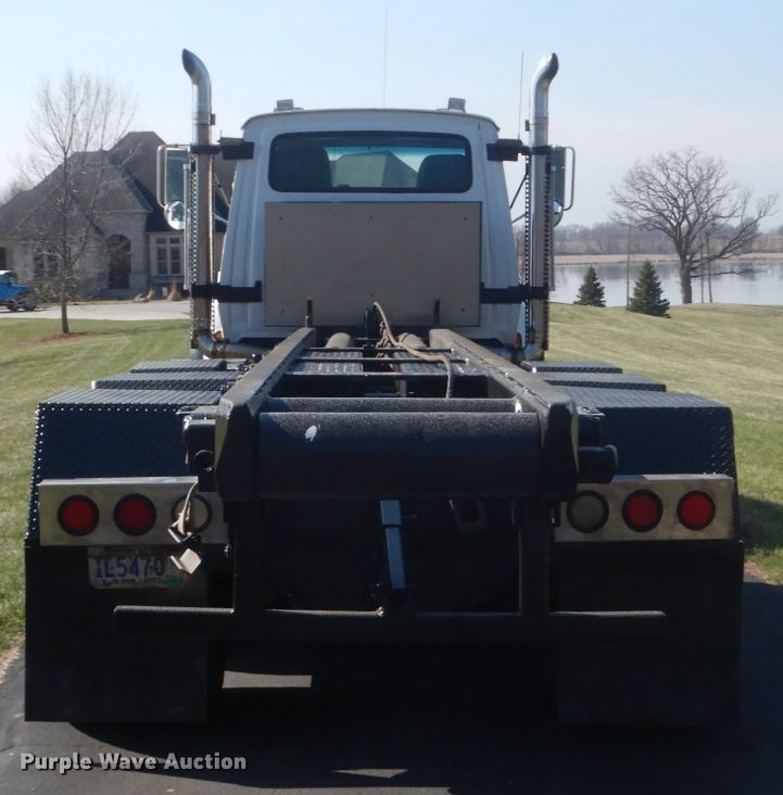 image for item GW9786 1995 Ford LTL9000 roll-off container truck