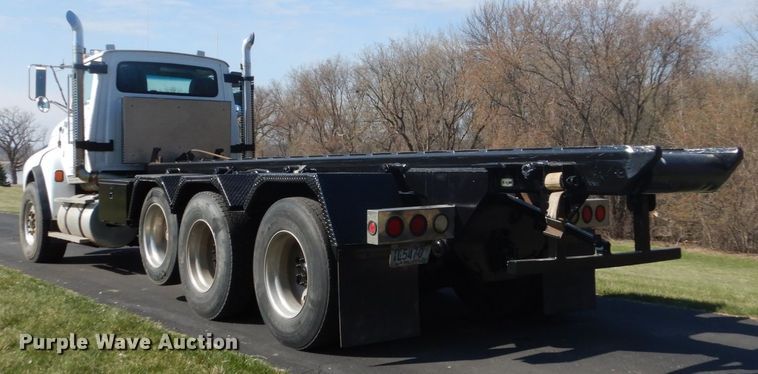 image for item GW9786 1995 Ford LTL9000 roll-off container truck