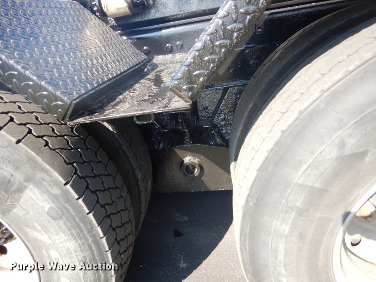 image for item GW9786 1995 Ford LTL9000 roll-off container truck