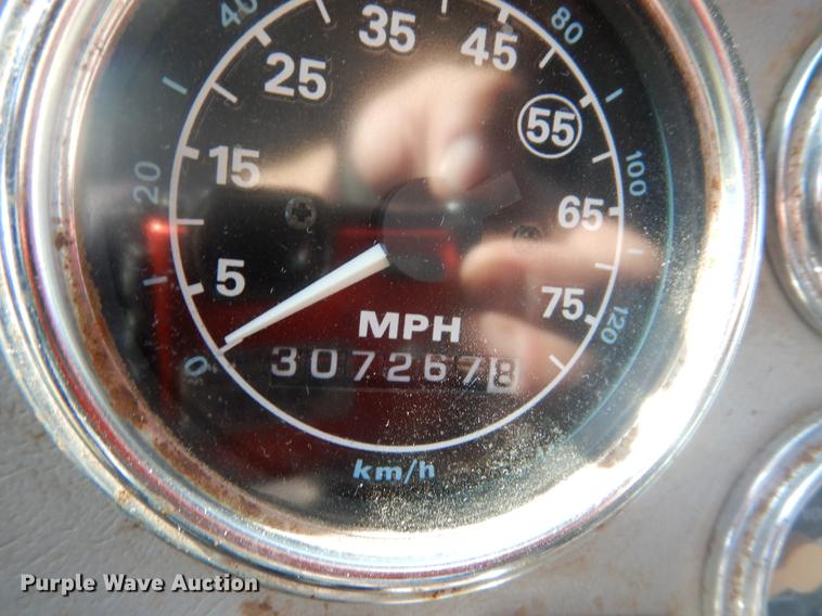 image for item GW9786 1995 Ford LTL9000 roll-off container truck