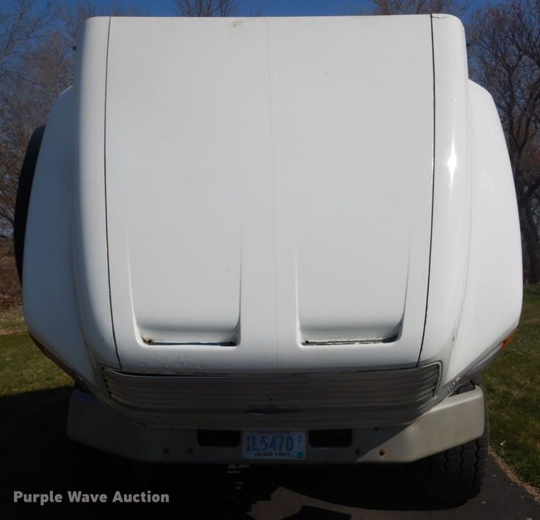 image for item GW9786 1995 Ford LTL9000 roll-off container truck