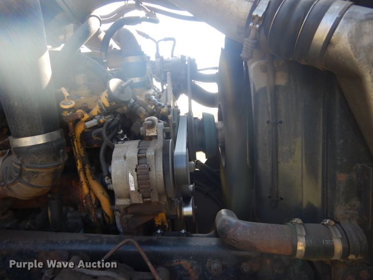 image for item GW9786 1995 Ford LTL9000 roll-off container truck