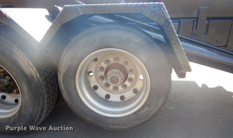 image for item GW9786 1995 Ford LTL9000 roll-off container truck