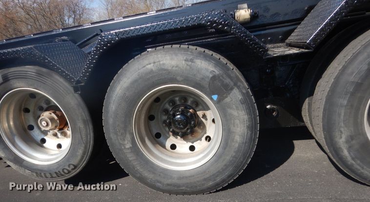 image for item GW9786 1995 Ford LTL9000 roll-off container truck