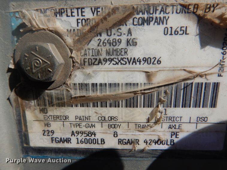 image for item GW9786 1995 Ford LTL9000 roll-off container truck