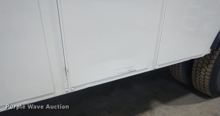 image for item GW9794 2003 International 4400 service truck with crane