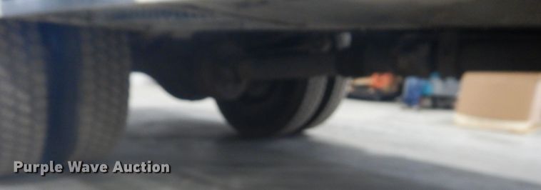 image for item GW9794 2003 International 4400 service truck with crane