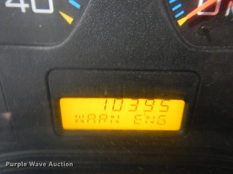 image for item GW9794 2003 International 4400 service truck with crane