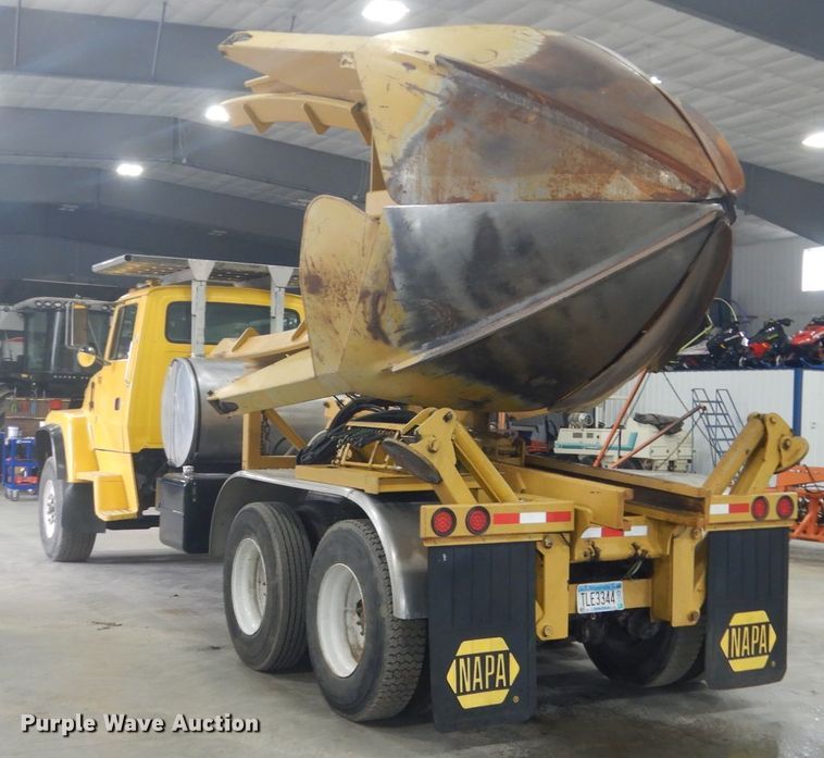 image for item GW9795 1993 Ford L8000 truck with Big John tree transplanter