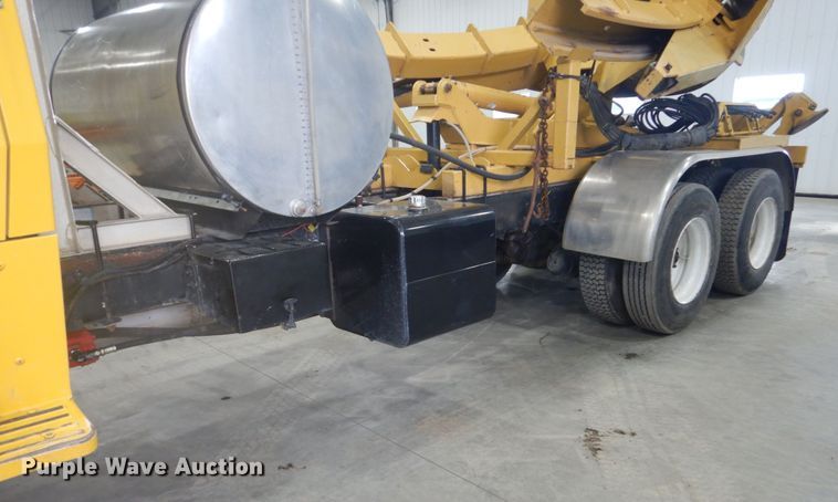 image for item GW9795 1993 Ford L8000 truck with Big John tree transplanter