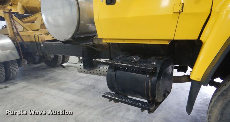 image for item GW9795 1993 Ford L8000 truck with Big John tree transplanter