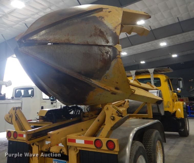 image for item GW9795 1993 Ford L8000 truck with Big John tree transplanter