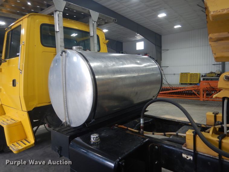 image for item GW9795 1993 Ford L8000 truck with Big John tree transplanter