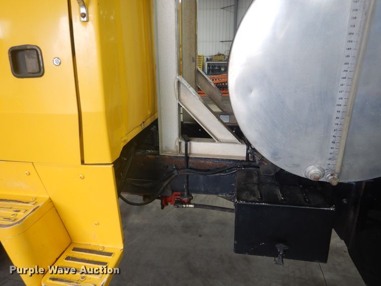 image for item GW9795 1993 Ford L8000 truck with Big John tree transplanter