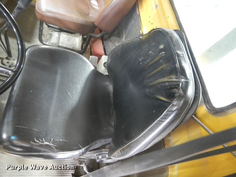 image for item GW9795 1993 Ford L8000 truck with Big John tree transplanter