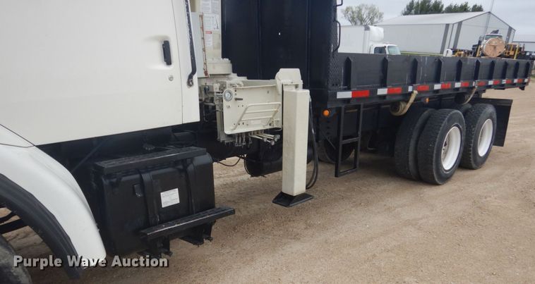 image for item GW9800 1998 Ford LNT8000 knuckle boom crane truck