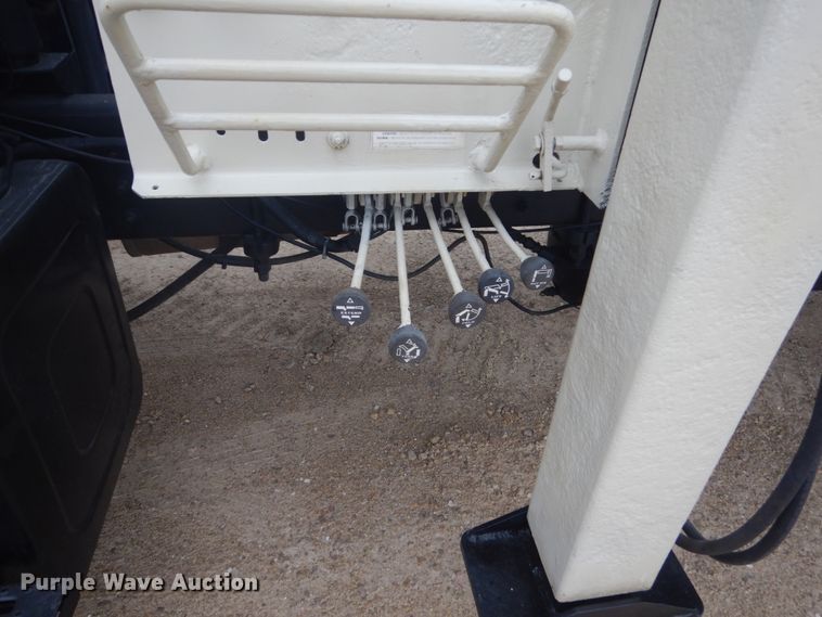 image for item GW9800 1998 Ford LNT8000 knuckle boom crane truck