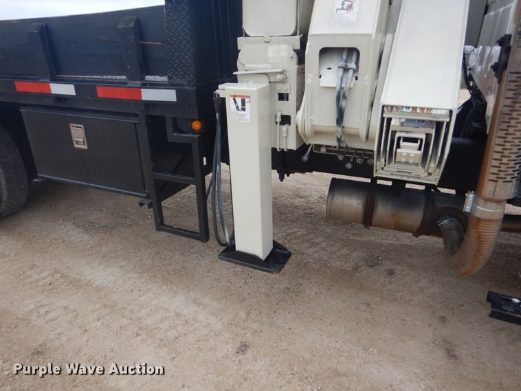 image for item GW9800 1998 Ford LNT8000 knuckle boom crane truck