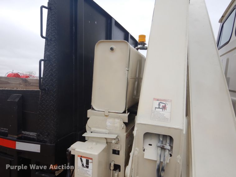 image for item GW9800 1998 Ford LNT8000 knuckle boom crane truck