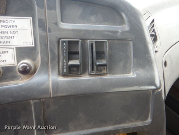 image for item GW9800 1998 Ford LNT8000 knuckle boom crane truck