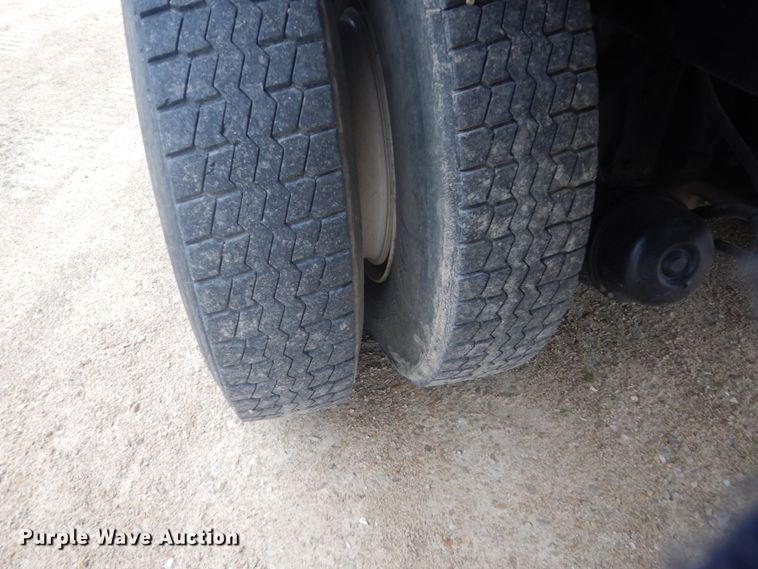 image for item GW9800 1998 Ford LNT8000 knuckle boom crane truck