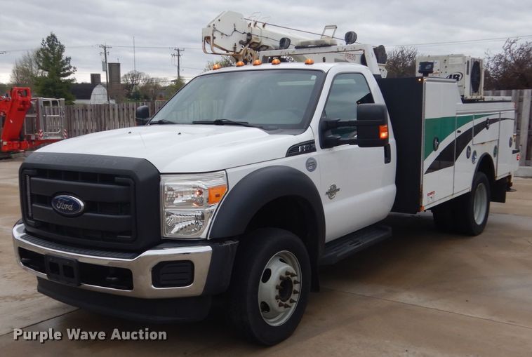 image for item GW9805 2014 Ford F550 Super Duty service truck with crane