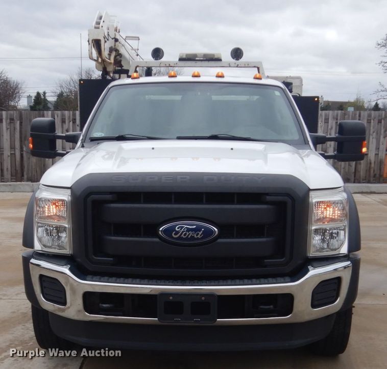 image for item GW9805 2014 Ford F550 Super Duty service truck with crane
