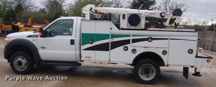 image for item GW9805 2014 Ford F550 Super Duty service truck with crane