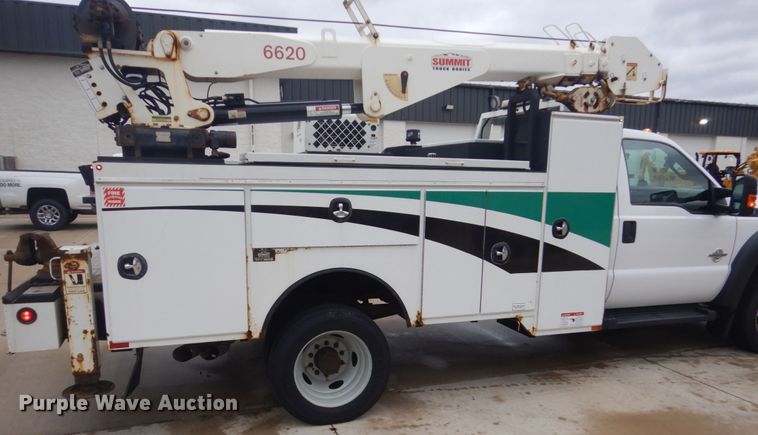 image for item GW9805 2014 Ford F550 Super Duty service truck with crane