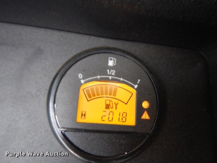 image for item GW9805 2014 Ford F550 Super Duty service truck with crane