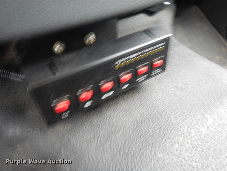 image for item GW9805 2014 Ford F550 Super Duty service truck with crane