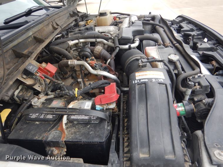 image for item GW9805 2014 Ford F550 Super Duty service truck with crane