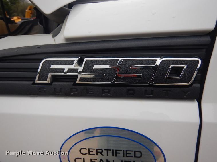 image for item GW9805 2014 Ford F550 Super Duty service truck with crane