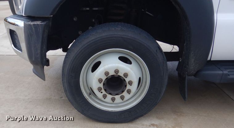 image for item GW9805 2014 Ford F550 Super Duty service truck with crane