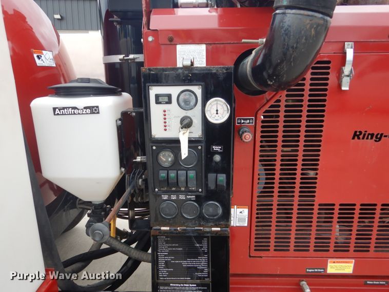 image for item GW9808 2014 Ring-o-matic 850 vacuum excavator