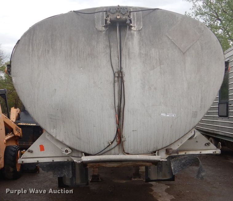 image for item GW9830 1961 Standard water tank trailer