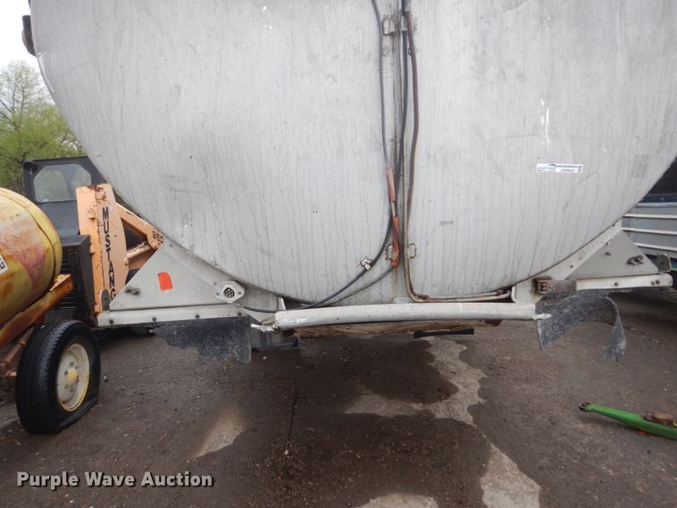 image for item GW9830 1961 Standard water tank trailer