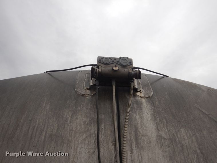 image for item GW9830 1961 Standard water tank trailer