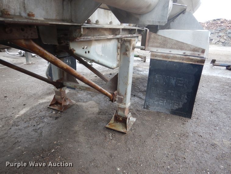 image for item GW9830 1961 Standard water tank trailer