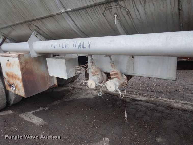 image for item GW9830 1961 Standard water tank trailer