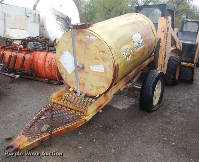 image for item GW9831 Fuel trailer
