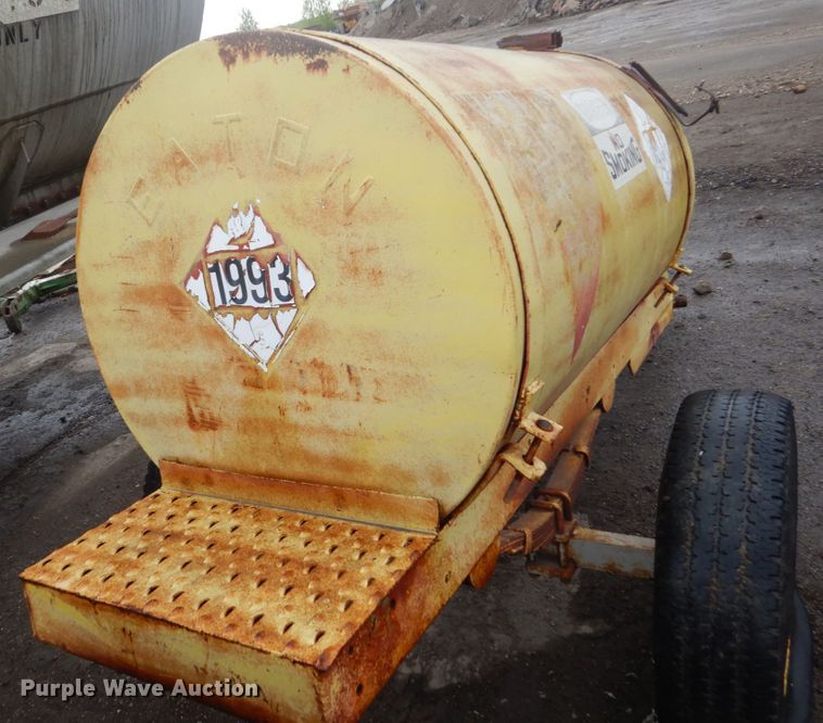 image for item GW9831 Fuel trailer