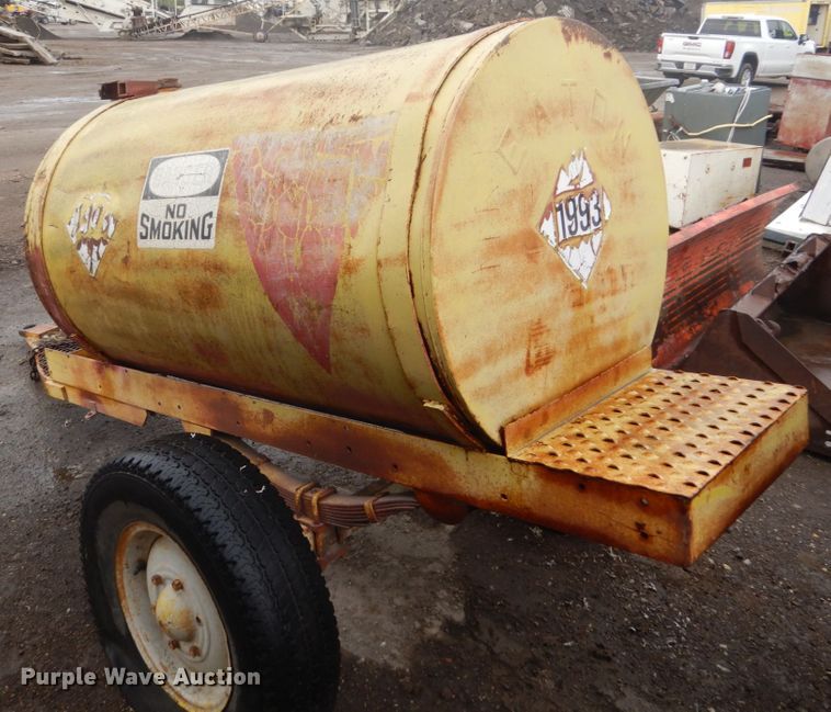 image for item GW9831 Fuel trailer
