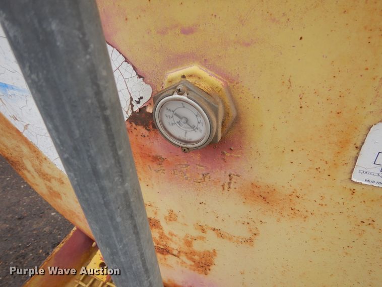 image for item GW9831 Fuel trailer