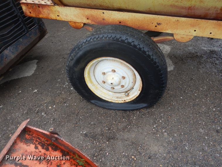 image for item GW9831 Fuel trailer