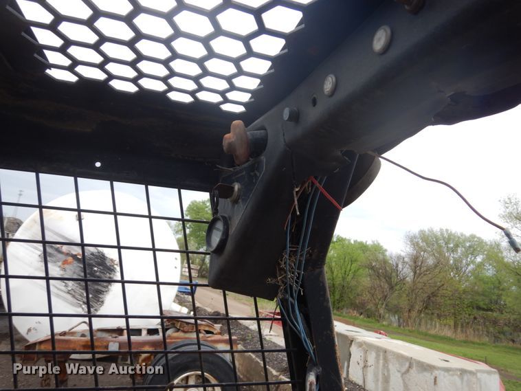 image for item GW9832  (2) Mustang 960 skid steer loaders 