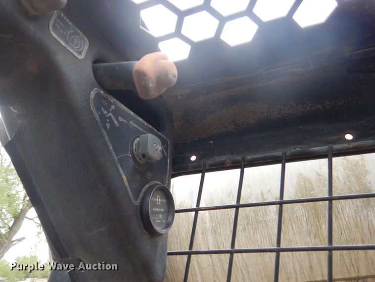 image for item GW9832  (2) Mustang 960 skid steer loaders 