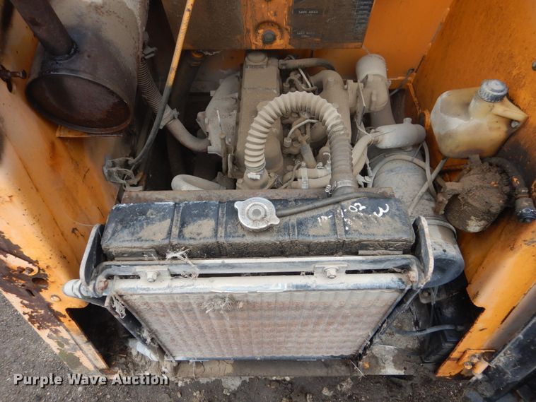 image for item GW9832  (2) Mustang 960 skid steer loaders 