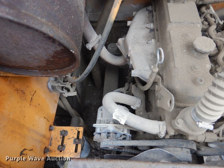 image for item GW9832  (2) Mustang 960 skid steer loaders 